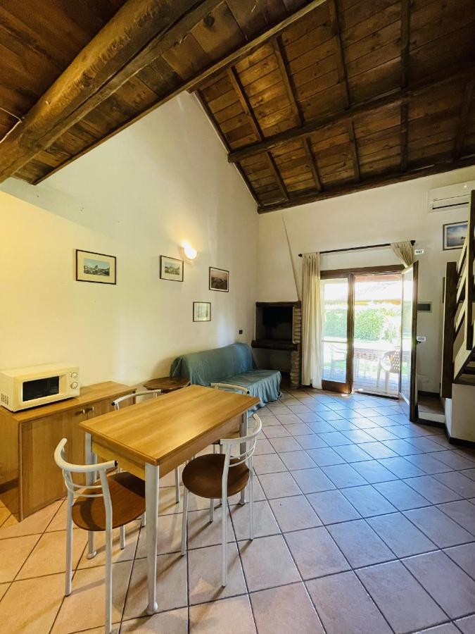 דירות Porto Levante Borgo Del Nibbio מראה חיצוני תמונה
