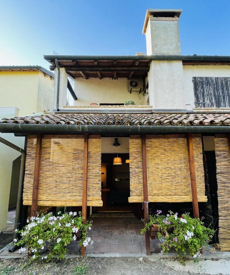דירות Porto Levante Borgo Del Nibbio מראה חיצוני תמונה